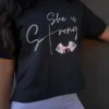 She Is Strong - Colección Inspiracional